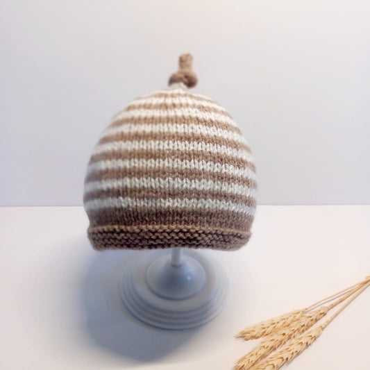 Hand knitted wool hat (Mocha stripey)