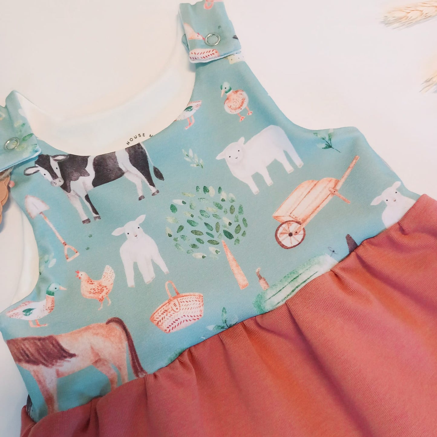 Pinafore dress (Mint farm version 2)