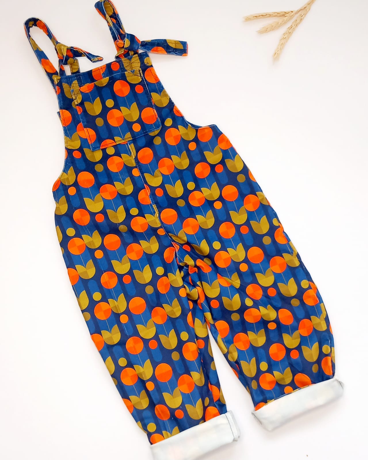 Retro tulips cord dungarees