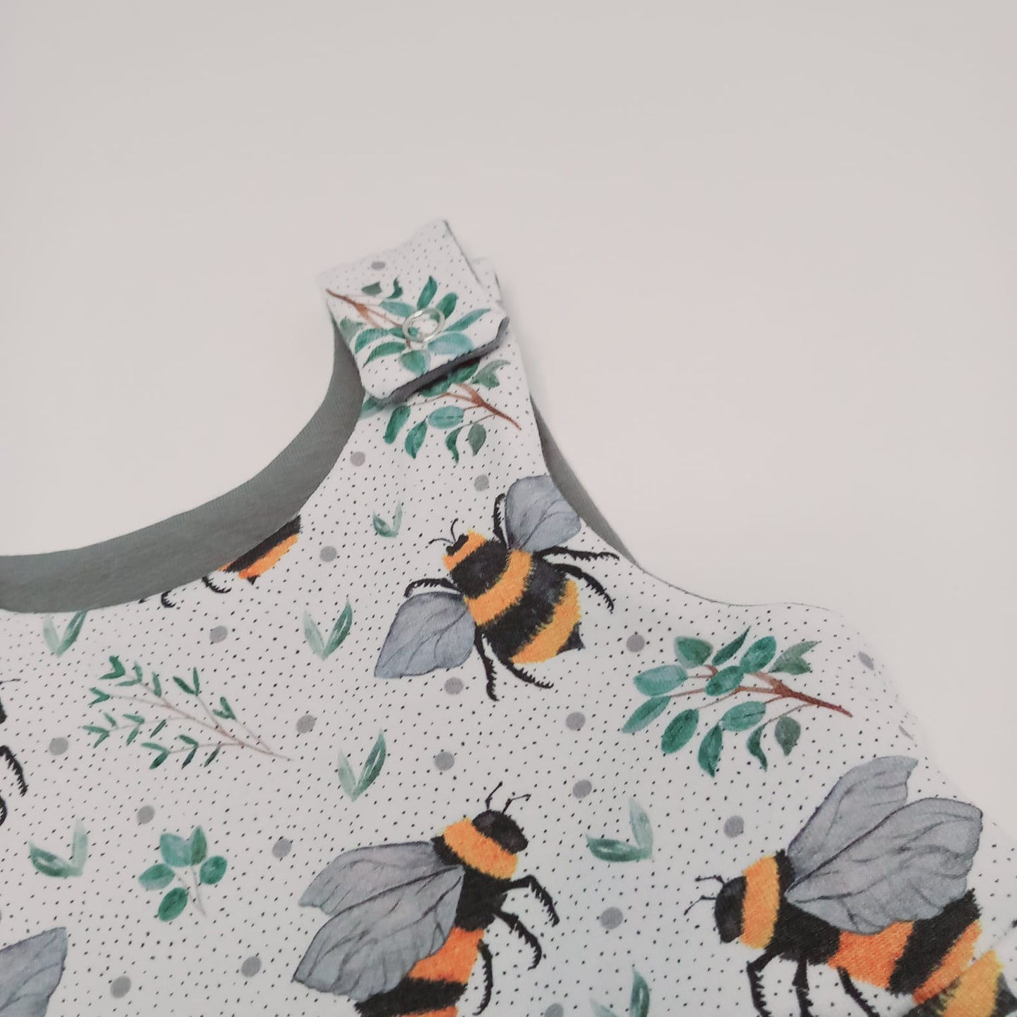 Pinafore dress (Bees)